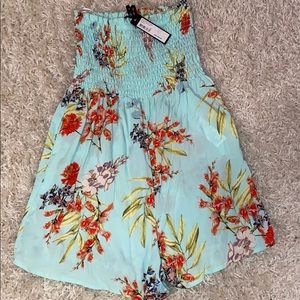 ✨BRAND NEW floral romper